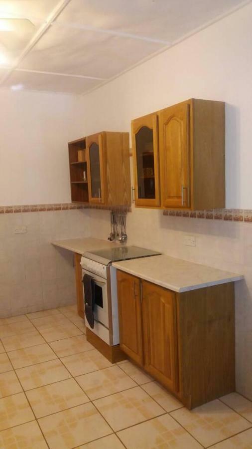 Vokundahouse Villa Kololi Bagian luar foto